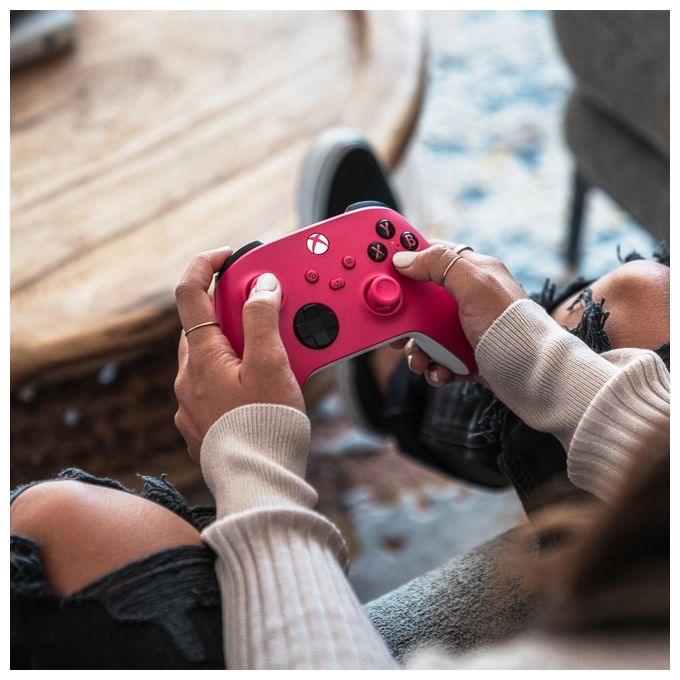 Microsoft QAU-00083 Controller Wireless per Xbox Compatibile con Xbox Series X-S Xbox One PC Windows Android iOS Bluetooth Jack 3,5 mm Pulsante Condividi Batteria AA Fino a 40 Ore colore Rosa Intenso