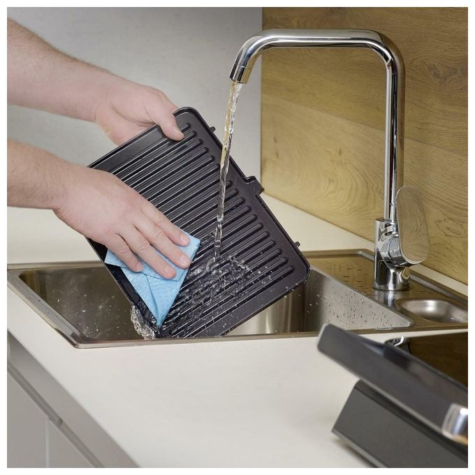 Severin KG2399 Griglia di contatto con Display Touch 5 Programmi Piastre in Ceramica Rimovibili Temperatura Max 230 °C Potenza 1800 W colore Nero Acciaio inox