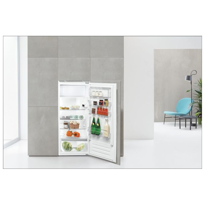 Whirlpool ARG71912 Frigorifero Monoporta da Incasso 189 L 122 cm Classe E 36 dB 6° Senso colore Acciaio Inox