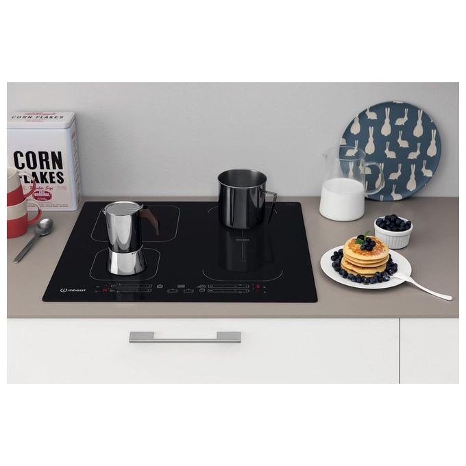 Indesit IB65B60NE Piano cottura a induzione 60 cm 4 zone DualZone PushandGo colore Nero