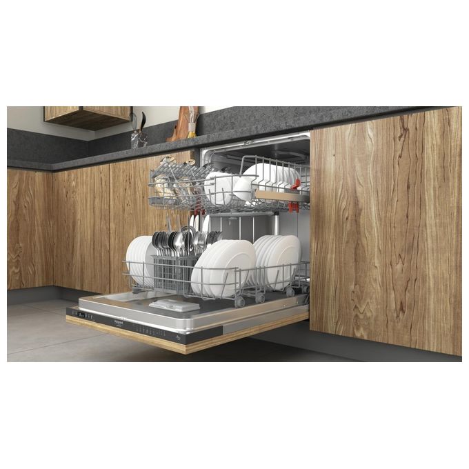 Hotpoint H2I HD526 AS Lavastoviglie a Scomparsa Totale 14 coperti Classe E 9 Programmi 46 dB (82x59,8x55,5 cm) colore Bianco