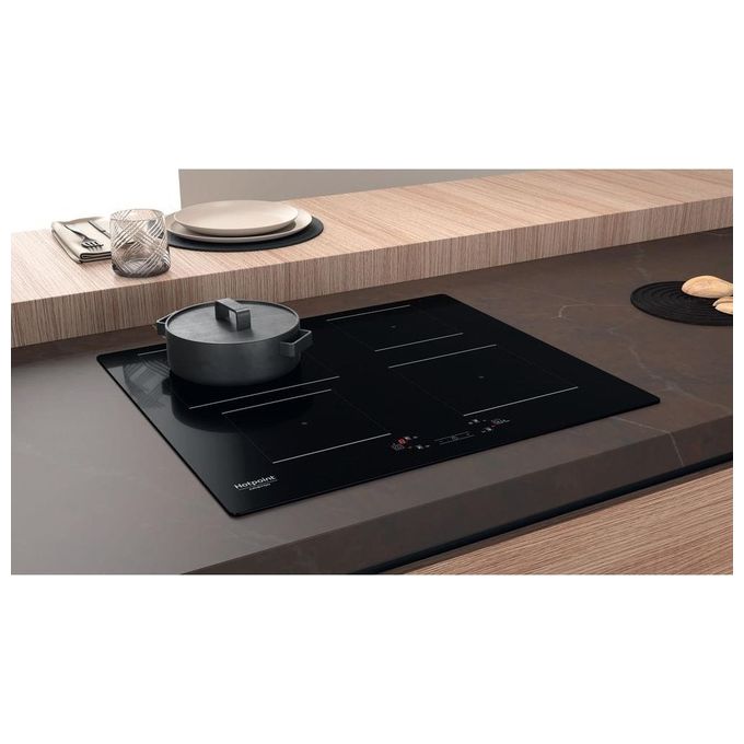 Hotpoint HQ 2260S NE Piano cottura a induzione 59 cm 4 zone Touch Control Boost 7200 W colore Nero