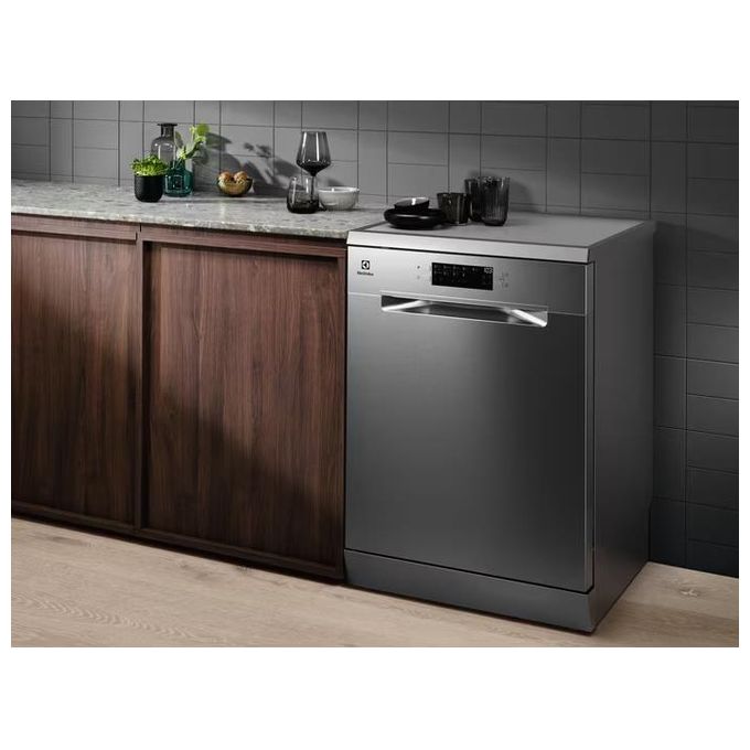Electrolux ESM48200SX Lavastoviglie Libera Installazione 14 coperti Classe E AirDry 46 dB (82x60x63 cm) colore Inox