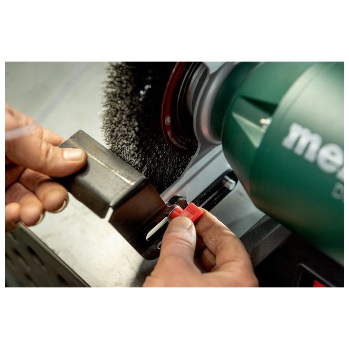 Metabo BS 200 PLUS Levigatrice Combinata a Nastro 600W 2980 rpm mola 200mm nastro 50x1000mm colore Nero Verde Grigio