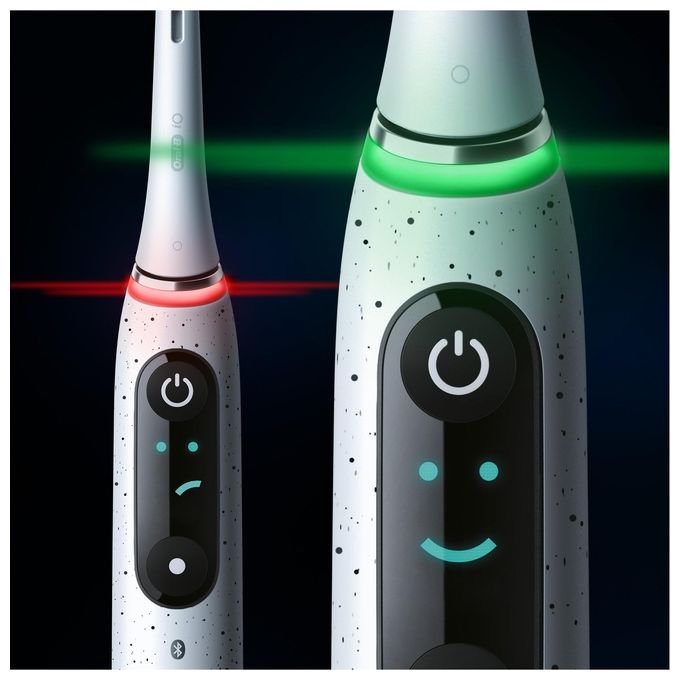 Oral-B 4210201435457 iO Series 10 Spazzolino elettrico con tecnologia iO 7 modalita' display OLED ricarica rapida custodia da viaggio inclusa colore Bianco