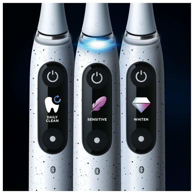 Oral-B 4210201435457 iO Series 10 Spazzolino elettrico con tecnologia iO 7 modalita' display OLED ricarica rapida custodia da viaggio inclusa colore Bianco