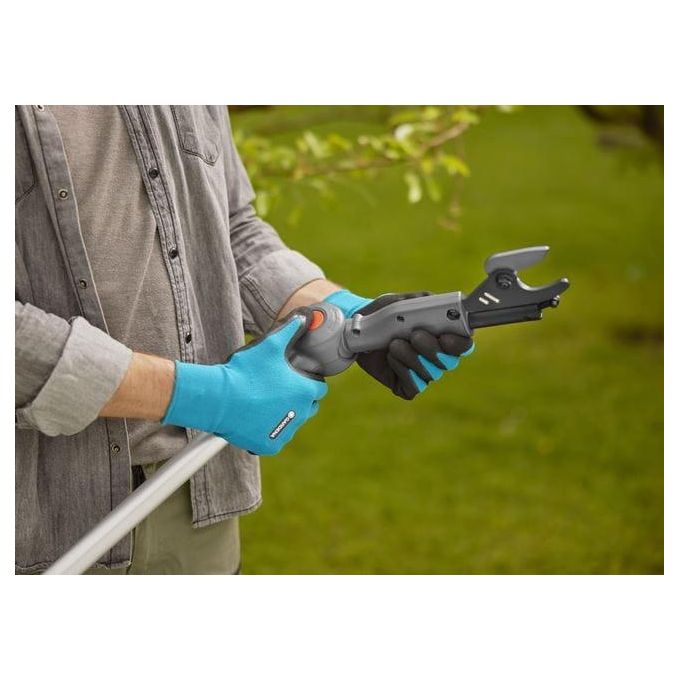 Gardena 14776-55 HighCut 360-18V P4A Potatrice Telescopica a Batteria Taglio 2,8 cm 18V Ioni di Litio colore Nero Argento