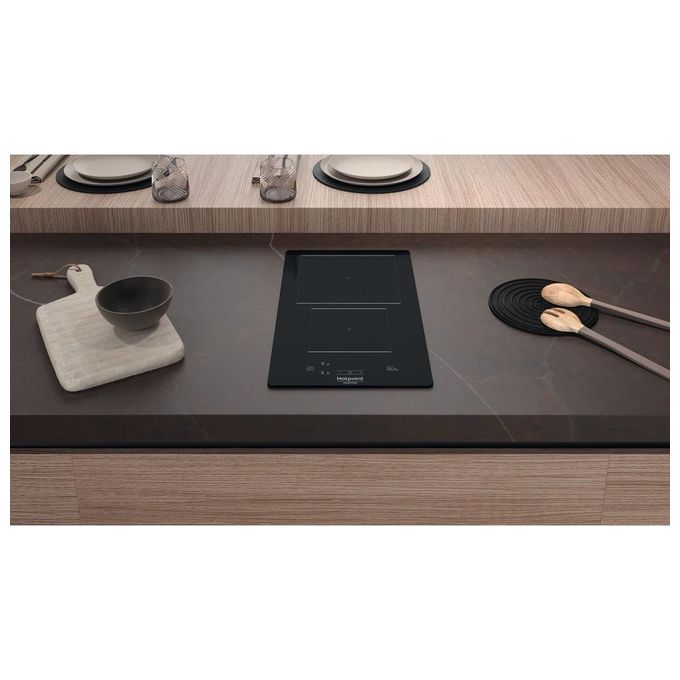 Hotpoint HQ 0930S NE Piano cottura a induzione 28 cm 2 zone 9+booster colore Nero