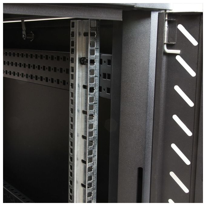 StarTech Armadio server rack chiuso a ribalta 12U 90 cm con ruote
