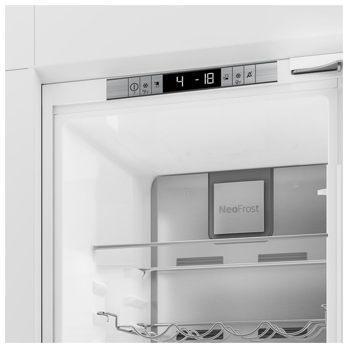 Beko BCNA275E4SN Frigorifero Combinato da Incasso 254 L 177,5 cm Classe E 38 dB Total No Frost colore Bianco