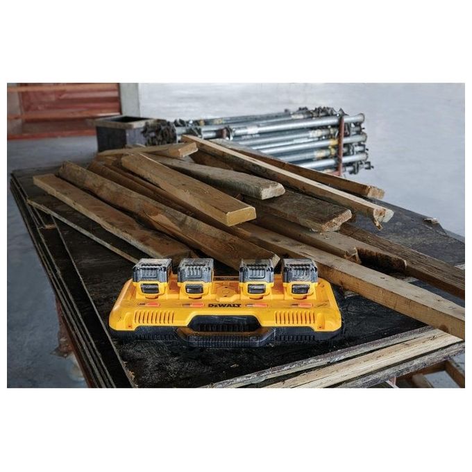 DeWalt DCB104-QW Caricatore Rapido 4 Ingressi