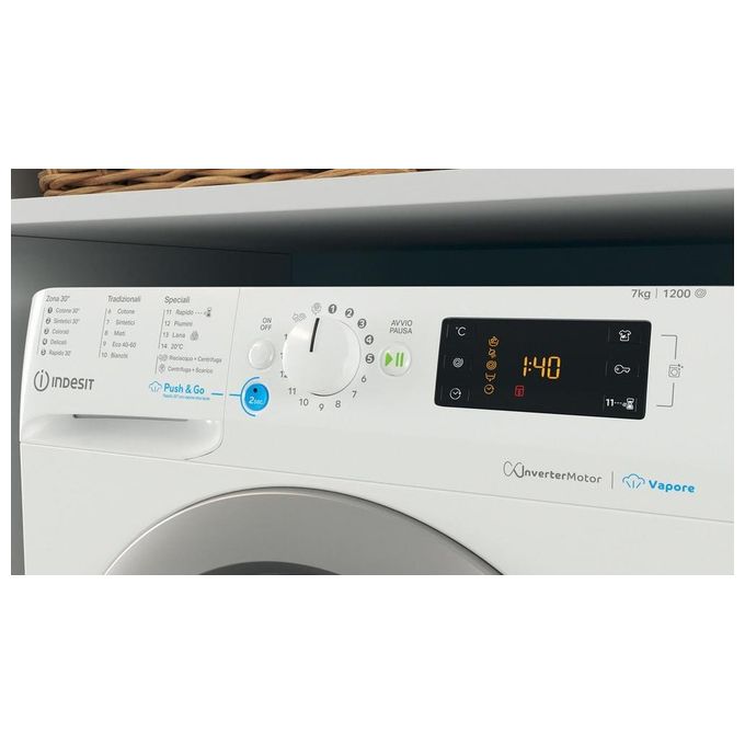 Indesit Innex BWSE 7125X SV IT Lavatrice carica frontale Slim 7 Kg 1200 giri Classe B Bianco