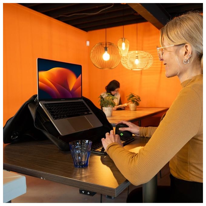 R-Go Tools RGOAVLAPBL Borsa per laptop R-Go Viva in pelle pieno fiore con supporto integrato ergonomico per laptop fino a 15.6'' colore Nero