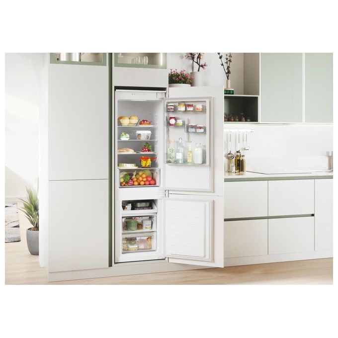 Candy CBL3518EB Fresco Frigorifero Combinato da Incasso 264 L 177,2 cm Classe E 34 dB Low Frost colore Bianco