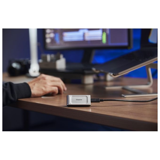 Kingston SXS2000-4000G XS2000 SSD Esterno Portatile 4 TB USB 3.2 Gen 2x2 USB tipo C 2000 MB-s colore Nero Argento
