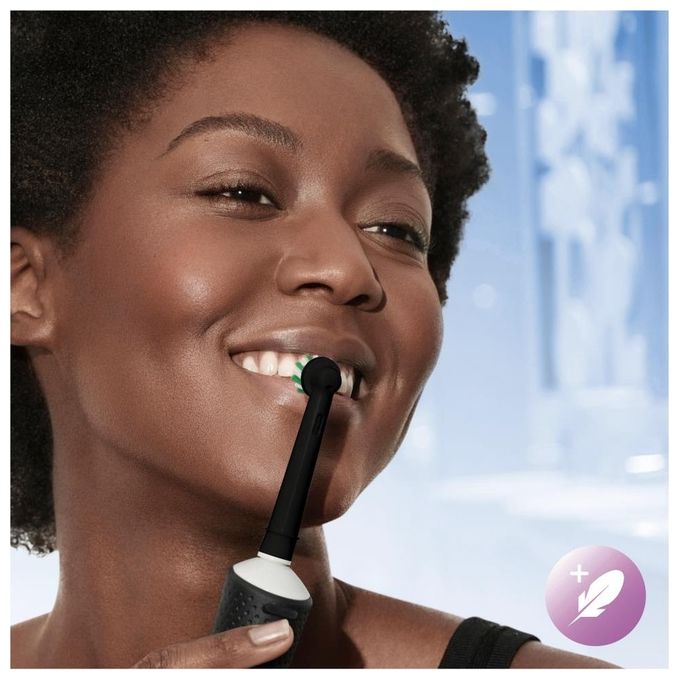 Oral-B D103 Vitality Pro Spazzolino elettrico rotante 3 modalita' timer 2 min colore Nero