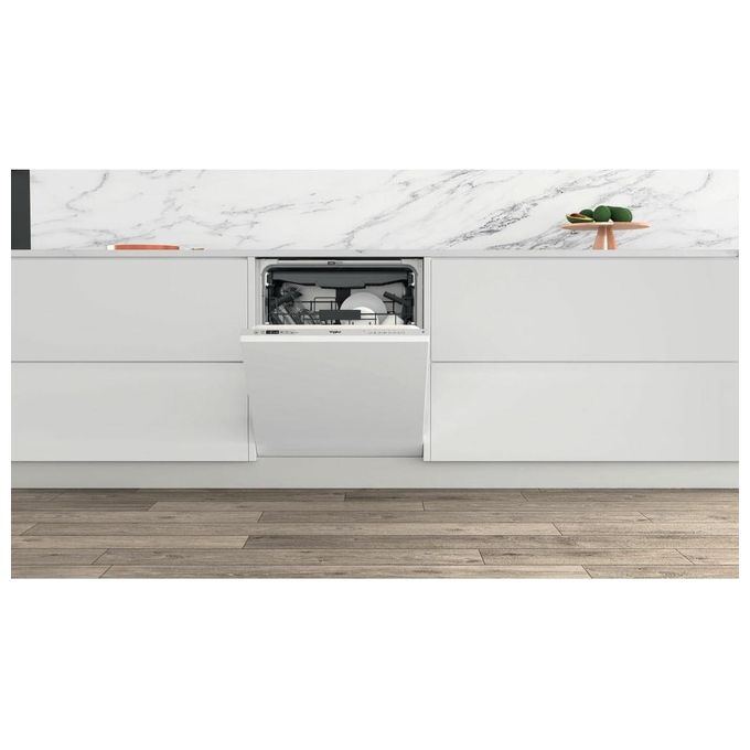 Whirlpool WIC 3C26 F Lavastoviglie Incasso 14 coperti Classe E 46 dB NaturalDry 8 programmi Terzo cestello (82x60x55 cm) colore Argento
