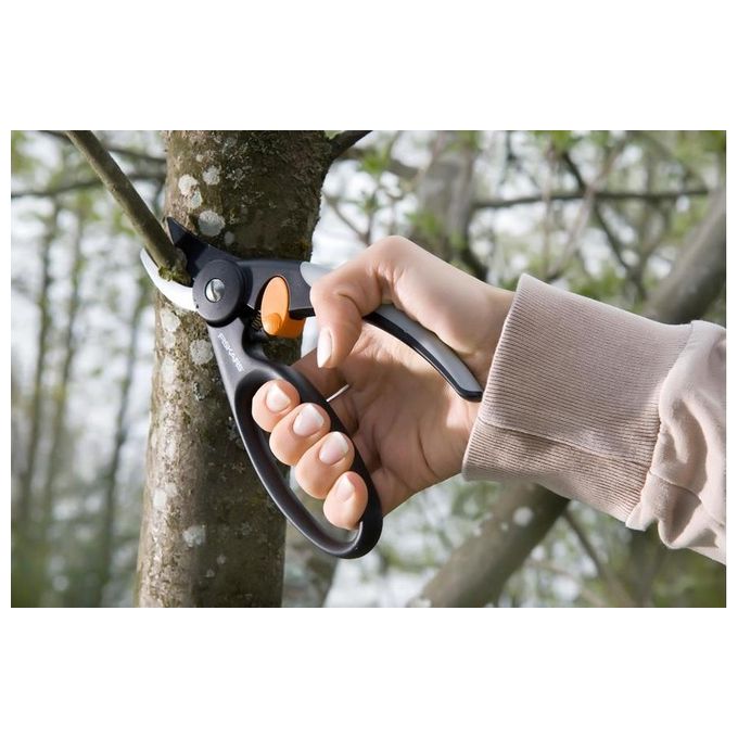 Fiskars Forbici con Lame Bypass Fingerloop P44