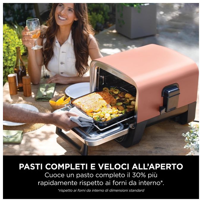 Ninja OO101EU Forno Elettrico da Esterno e Affumicatore 8 Programmi di Cottura Potenza 2400 W Temperatura Max 370 °C (45.7x54.6x38 cm) colore Inox-Rosso