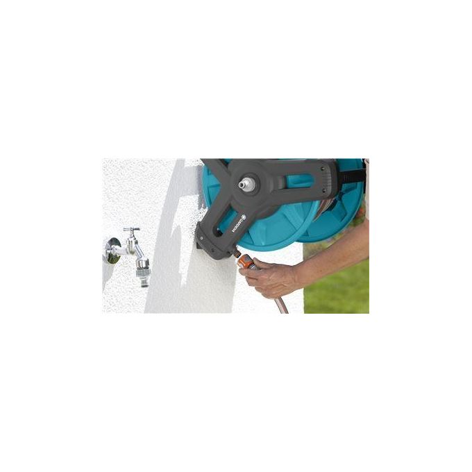 Gardena 8009-20 Classic 50 Set Avvolgitubo a Parete Manuale 20 m tubo 13 mm capacita' 50 m colore Nero Verde