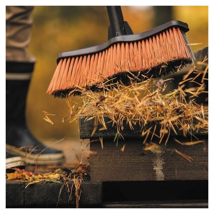 Fiskars Scopa Multiuso Setole Doppie M