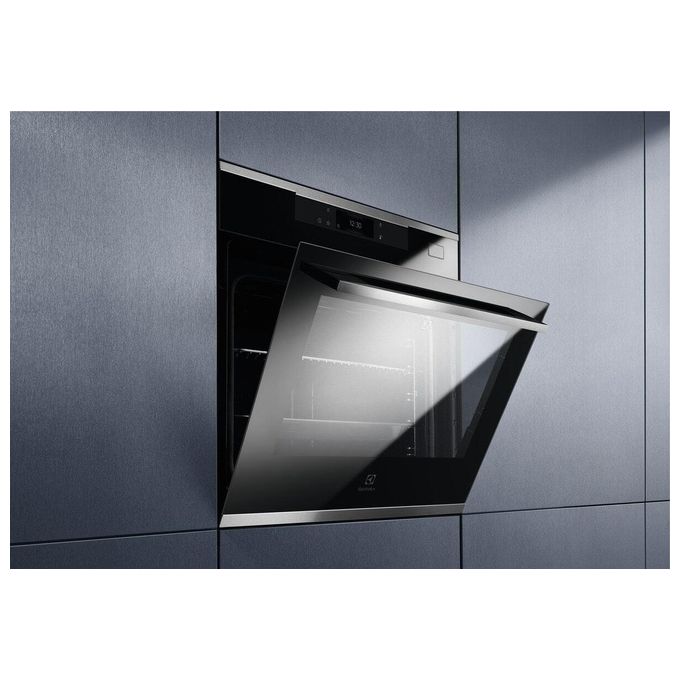 Electrolux 944032135 Serie 800 Forno da incasso combinato a vapore 70 L Classe A++ con Wi-Fi SteamPro e pulizia a vapore (59.5x59.4x56.7 cm) colore Acciaio inox