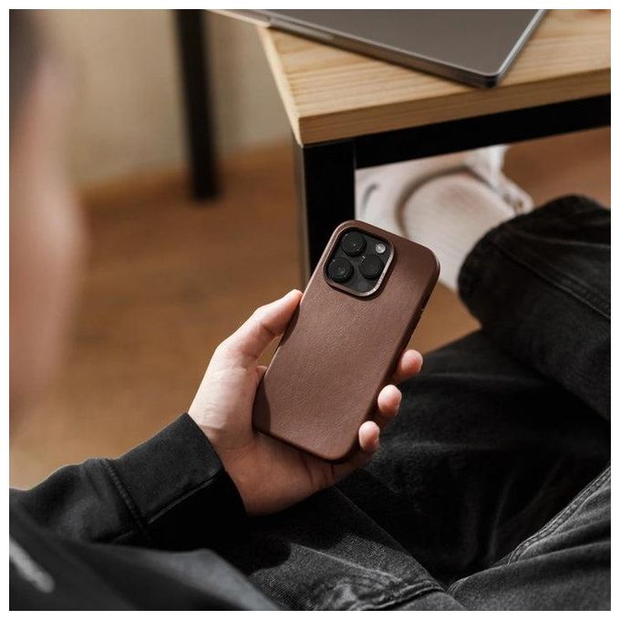 Woodcessories Bio Leather Case MagSafe per iPhone 15 Plus Marrone