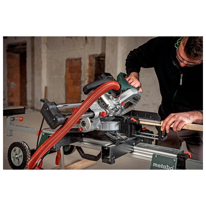 Metabo KGS 254 M Sega con Funzione di Trazione Classe M