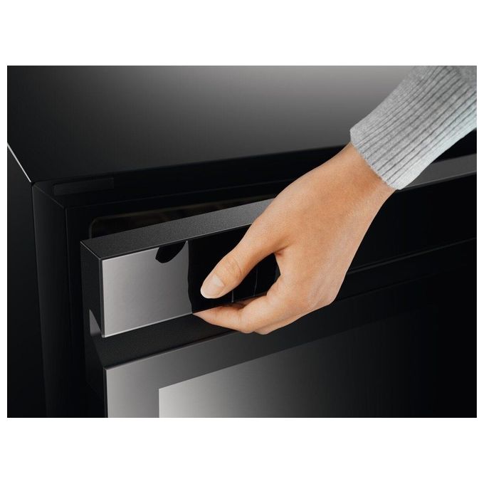 Electrolux EWUS018B7B Serie 700 Cantina Vino da Incasso 18 Bottiglie 56 L Classe G Touch LED 38 dB colore Nero