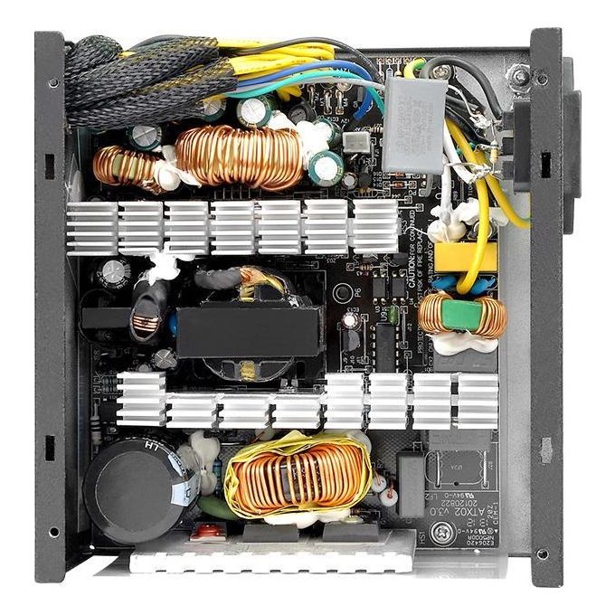 Thermaltake PS-TRS-0700NPCWEU-2 TRS-2 Series Alimentatore PC 700 W 80 PLUS ATX 20+4 pin 12 cm 1 ventola colore Nero