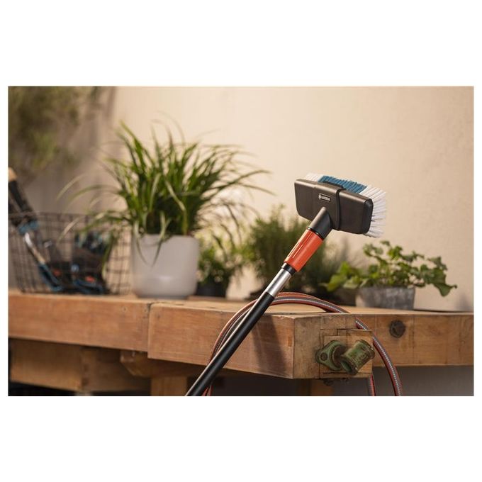 Gardena 18816-20 Cleansystem Hard Idrospazzola per Superfici Grandi setole dure colore Nero Blu Bianco