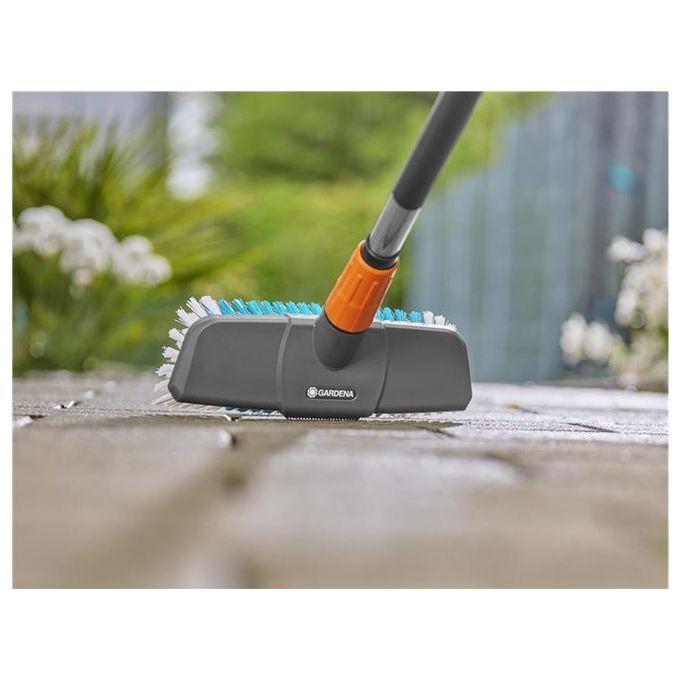 Gardena 18816-20 Cleansystem Hard Idrospazzola per Superfici Grandi setole dure colore Nero Blu Bianco