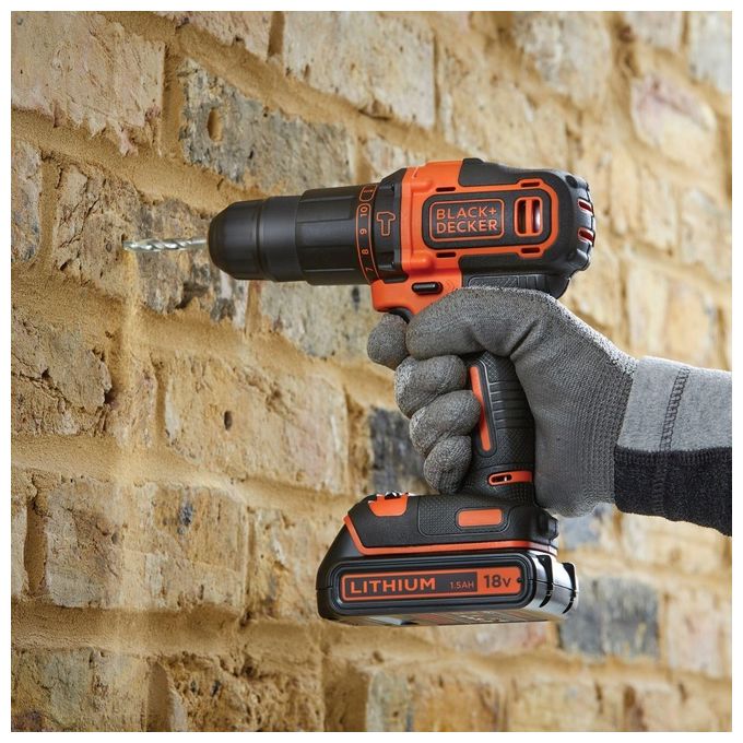 Black+Decker Trapano-Avvitatore a Percussione con Doppia Batteria 18V Litio 1.5Ah in Valigetta