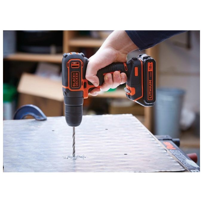 Black+Decker Trapano-Avvitatore a Percussione con Doppia Batteria 18V Litio 1.5Ah in Valigetta