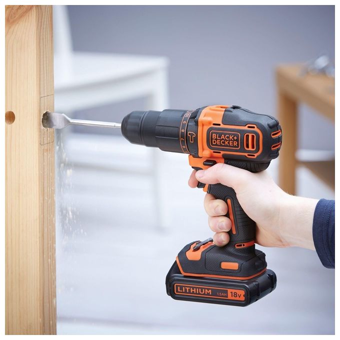 Black+Decker Trapano-Avvitatore a Percussione con Doppia Batteria 18V Litio 1.5Ah in Valigetta