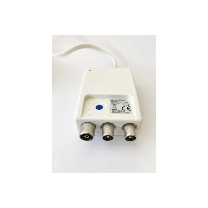 Nuova Video Suono AMP20 Amplificatore di Segnale TV da Interno DVB-T-T2 2 Uscite IEC 9,5 mm Guadagno 5-20 dB colore Bianco