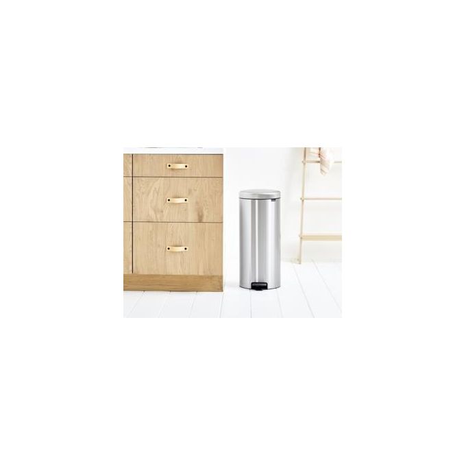 Brabantia Pedal Bin Newicon Pattumiera a Pedale 30 Litri Inox Satinato FPP