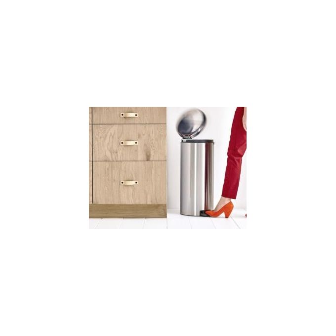 Brabantia Pedal Bin Newicon Pattumiera a Pedale 30 Litri Inox Satinato FPP