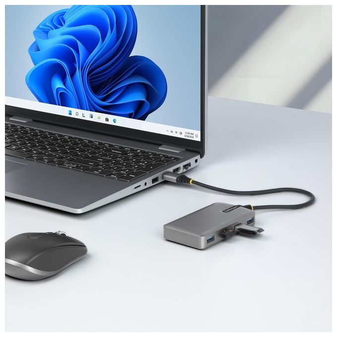 StarTech.com 5G4AB-USB-A-HUB Hub USB a 4 porte USB 3.2 Gen 1 5 Gbps Alimentazione Bus con Ingresso Micro USB Opzionale Cavo 30 cm colore Grigio