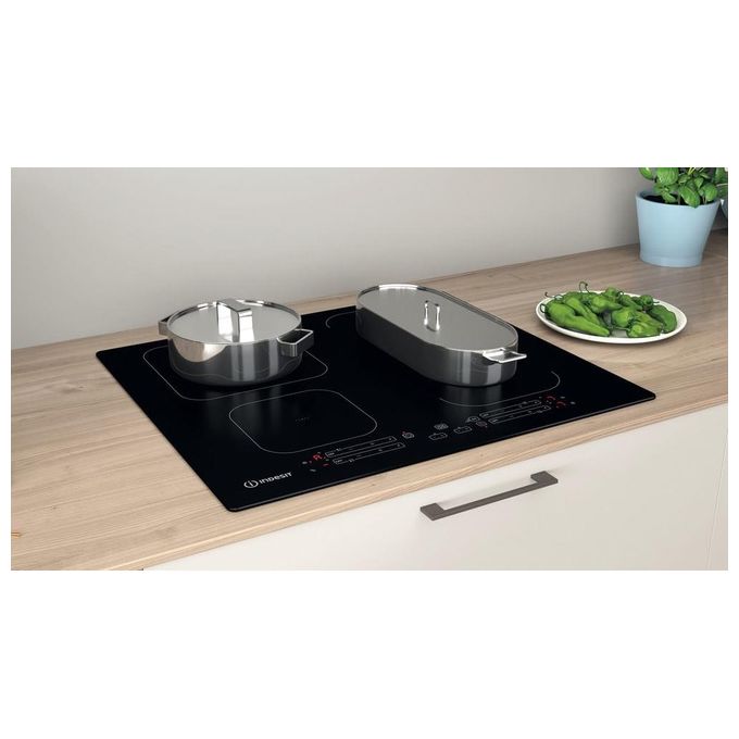 Indesit IB65B60NE Piano cottura a induzione 60 cm 4 zone DualZone PushandGo colore Nero