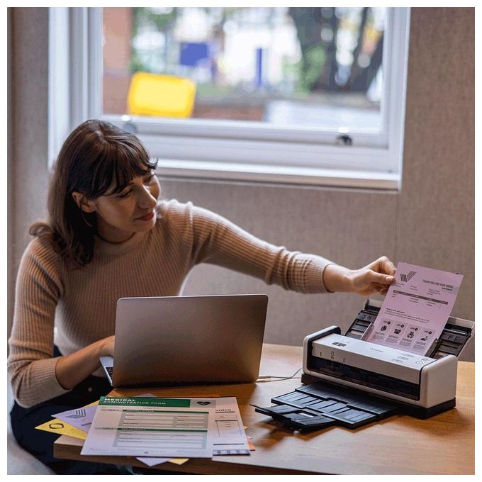 Brother ADS1300UN1 ADS-1300 Scanner documenti portatile A4 ADF 20 fogli Duplex 30 ppm USB-C 600 dpi colore Bianco