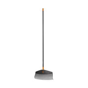 Fiskars Scopa per Foglie con Manico Denti in plastica-Manico in alluminio Nero-Arancione L