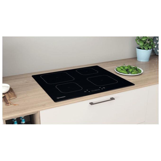Indesit IS 83Q60 NE Piano cottura a induzione 59 cm 4 zone Touch control Booster 7200 W colore Nero
