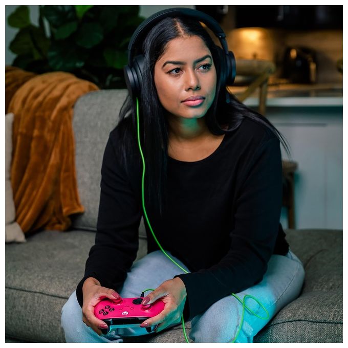 Microsoft QAU-00083 Controller Wireless per Xbox Compatibile con Xbox Series X-S Xbox One PC Windows Android iOS Bluetooth Jack 3,5 mm Pulsante Condividi Batteria AA Fino a 40 Ore colore Rosa Intenso
