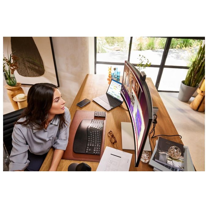 HP 8K157UT#ABB Series 7 Pro Monitor 34'' WQHD IPS Black Curvo con Webcam 5 MP HDR e Thunderbolt 4 colore Nero