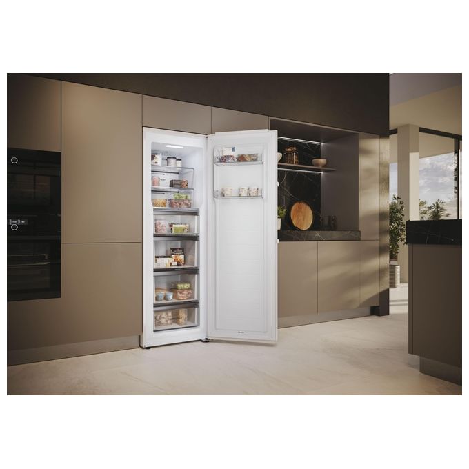 Haier H4F272WEH1 INSTASWITCH Congelatore Verticale 272 L 177 cm Classe E 37 dB Total No Frost Libera Installazione colore Bianco