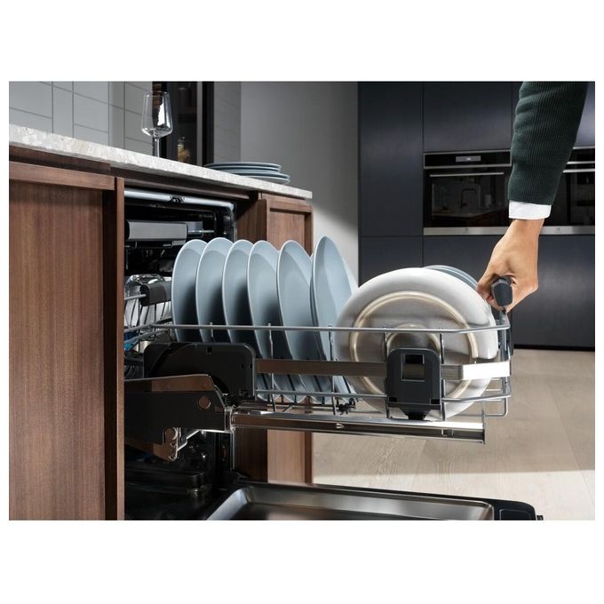 Electrolux KECB7310L Serie 900 Lavastoviglie da Incasso 14 coperti Classe D 44 dB AirDry ComfortLift Motore Inverter (82x60x55 cm) colore Nero