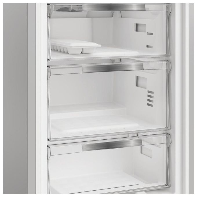 Hotpoint HPK26362XP4E Frigorifero Combinato 316 L 186,5 cm Classe E 37 dB Dual No Frost colore Argento