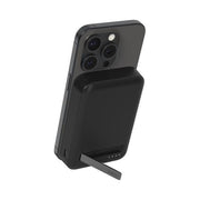 Belkin BPD008 BoostCharge Pro Power Bank Magnetico 10000 mAh Qi2 15W con Supporto Integrato USB-C Cavo Incluso colore Nero
