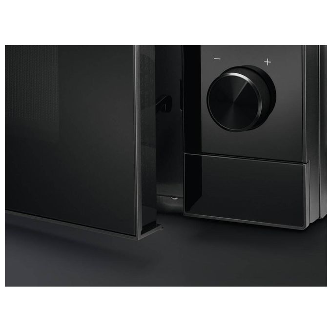 Electrolux EMZ729EMK Forno a microonde con Grill 29 L 900 W Inverter Controllo Touch colore Nero